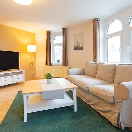 Fullhouse - - Z30 Skyline Apartment